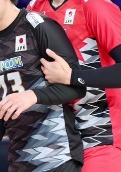 その男、代表公認の人たらしにつき