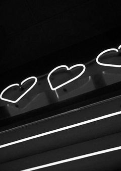 ♡ ↺　ホストNo.1　童貞だった件