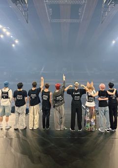 ヨジャマンネと9人のメンバー