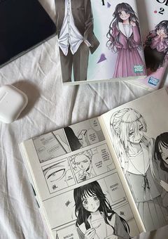 薫 る 花 は 凛 と 咲 く