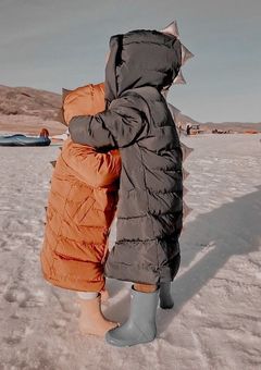 11人が拾った2人の子供