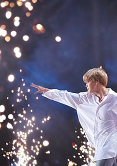 An angel full of wounds 🌙.