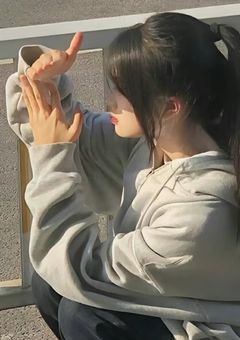 8LOOMのメンバーは有名YouTuberと...