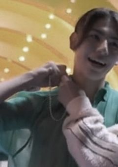 小 学 生 は ア イ ド ル で す 。