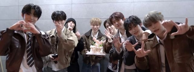 　　　　　うな。さんの壁紙画像