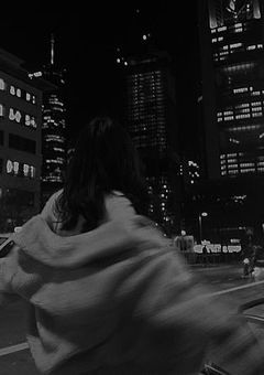 　↺  極 み に 極 み を か け た 社 不 に な り た い .　