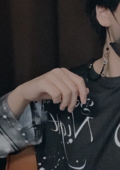 　黄　色　の　騎　士　様　の　束　縛　が　凄　い　ん　で　す　け　ど　。