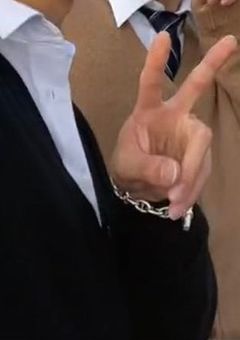 学校四天王から狙われています