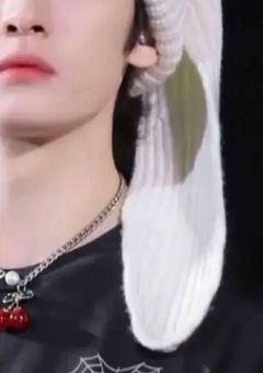 うさぎバースのおとこの子