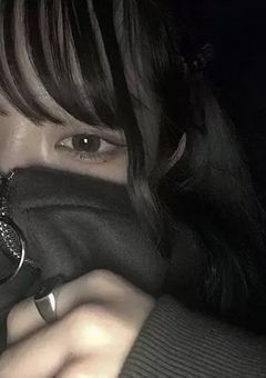 　完 璧 ガ ｰ ル 、今 夜 恋 に 溺 れ る 。