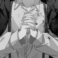 赤と青の華の中で枯れる花。明日来るな。 さんのアイコン画像