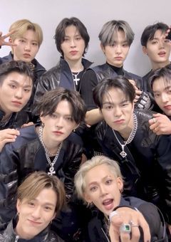 treasure shortstory.*･ﾟ