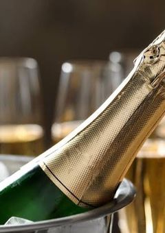 ホ ス ト と 恋 す る な ん て 有 り 得 な い  ！