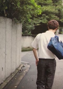 なんで、お前がここに？