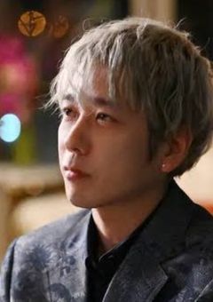 # 悪 魔 の 妹 、 " 天 才 ギ ャ ン ブ ラ ー " 。