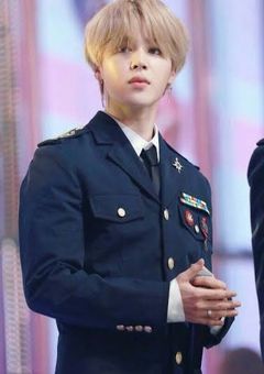 和式トイレは苦手…(BTS ジミン)