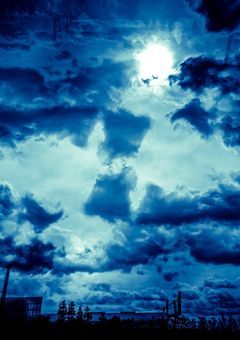 ボクはまだ、君に捕まえられる事はない。