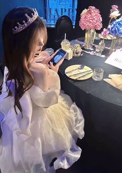 人気バンドのボーカル、同棲5年目の彼女がいるらしい