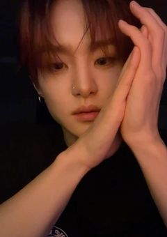 隣のクラスのモテ男くんと結婚することになりました