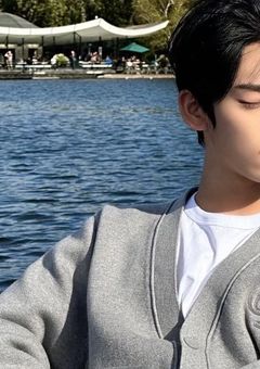 花 束 と オ オ カ ミ に は 騙 さ れ な い 💐