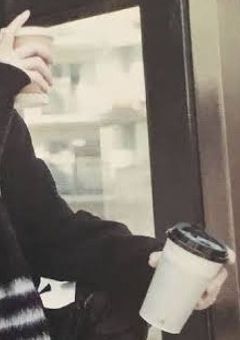 月の下から始まる恋。