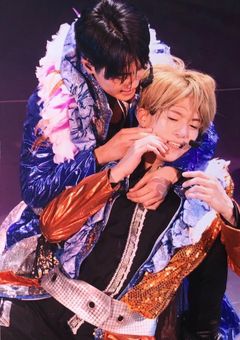 少 し 強 引 で も い い か ら 俺 の こ と も っ と 愛 し て よ 。