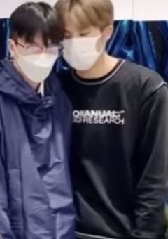 ほんのりBL /星降る帰り道、手を繋いで