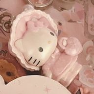 𝒎𝒐𝒏𝒆さんのアイコン画像