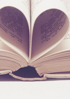 本から繋がる赤い糸