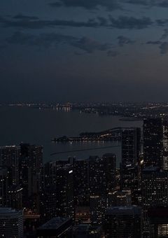 𝗕𝘆 𝗱𝗮𝘆𝗯𝗿𝗲𝗮𝗸.