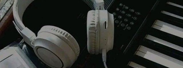 青柳　瑞澪さんの壁紙画像