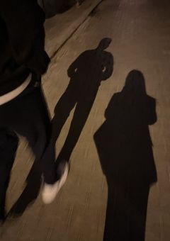 『 と な り 。 』