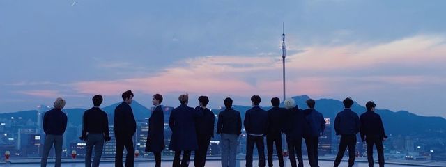 ︎ ︎𝓯𝓾𝓵𝓵𝓶𝓸𝓸𝓷さんの壁紙画像