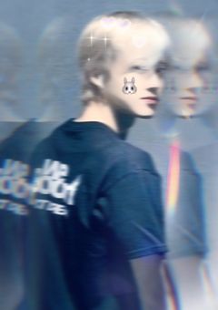 アイドル同士の禁断の恋。