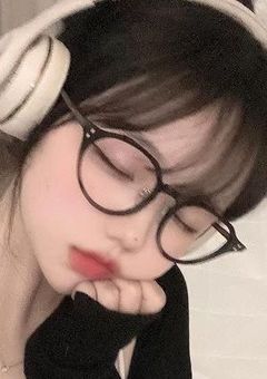 　ENHYPENの " 天然愛されヌナちゃん "　