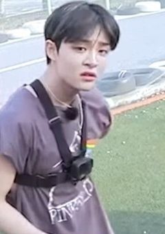 様子のおかしい高校生活　。