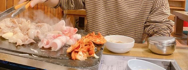 炭 水 化 物 。さんの壁紙画像