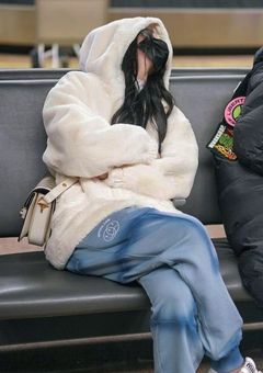 トレの無口マネさん