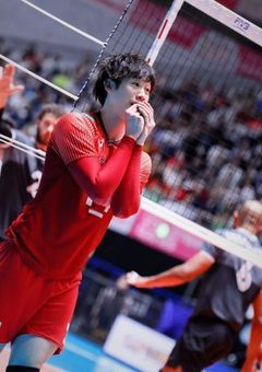 石川祐希の妻になるまで