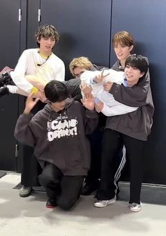 　男子校に実はお姫様がいました