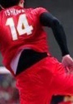 日本代表のキャプテン、彼女にだけ甘々らしい