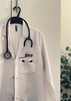 末っ子 生意気 最年少さん が ，実は 『 医院長 』 でした ?!