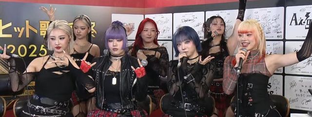 はなとみず  @低浮上さんの壁紙画像