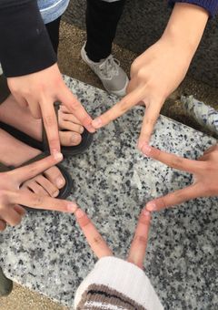 私たちはなぜか人気者