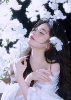 空に舞う花びらを抱きしめて