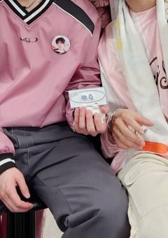 ねぇ、こっちを見てよ