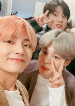 　一妻多“夫夫”