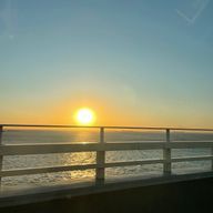 dhucbさんのアイコン画像