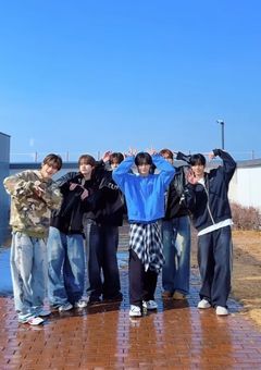 🦒🐺🐶🐰🪼🐣