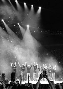 ♡マンネは今日も愛され紅一点♡